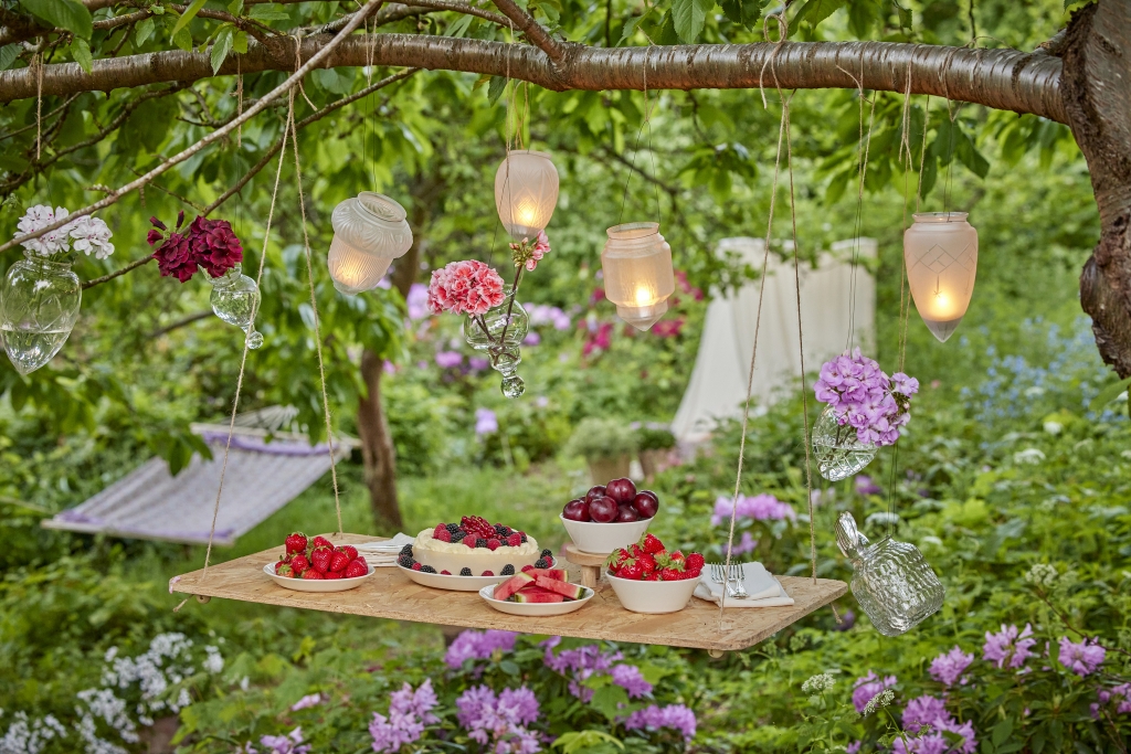4_A_2025_Geraniums_3000_Serene_Garden_Getaway_27.jpg