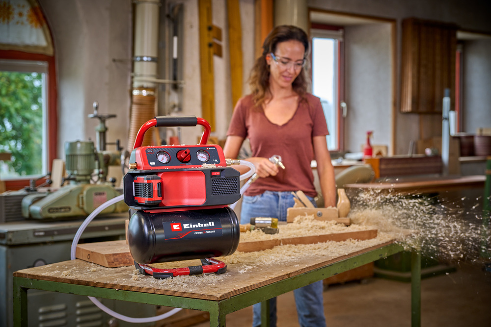 4020410_ Cordless_Compressors_TE-AC_1875_Li_OF-Solo_Lifestage1 (1).jpg