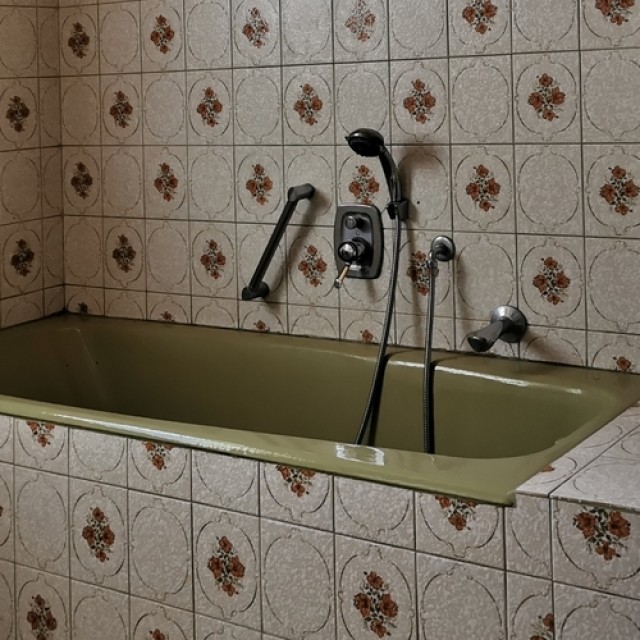 Csúnya, esetleg unalmas látványt nyújt a kád oldala? 3 DIY-ötlet, amivel szebbé teheted!