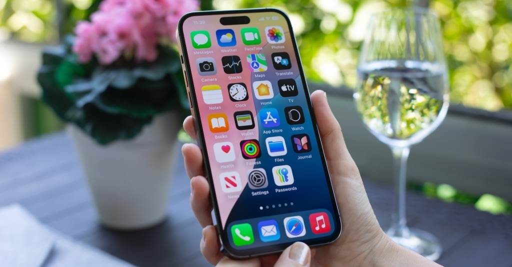 Lefagy, lassul az iPhone? 3 alkalmazás, amit érdemes ilyen esetben letörölni Lefagy, lassul az iPhone? 3 alkalmazás, amit érdemes ilyen esetben letörölni