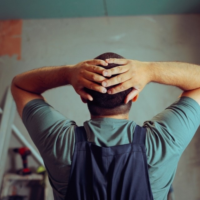 Kevesebb lett a kontár, mégis több a kár: a kontármunka drágább, mint egy családi nyaralás!