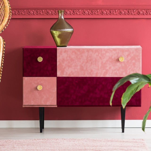 Kopott, régi komódból izgalmas bútorcsoda: ötletek, ha bútorfelújításba fognál!