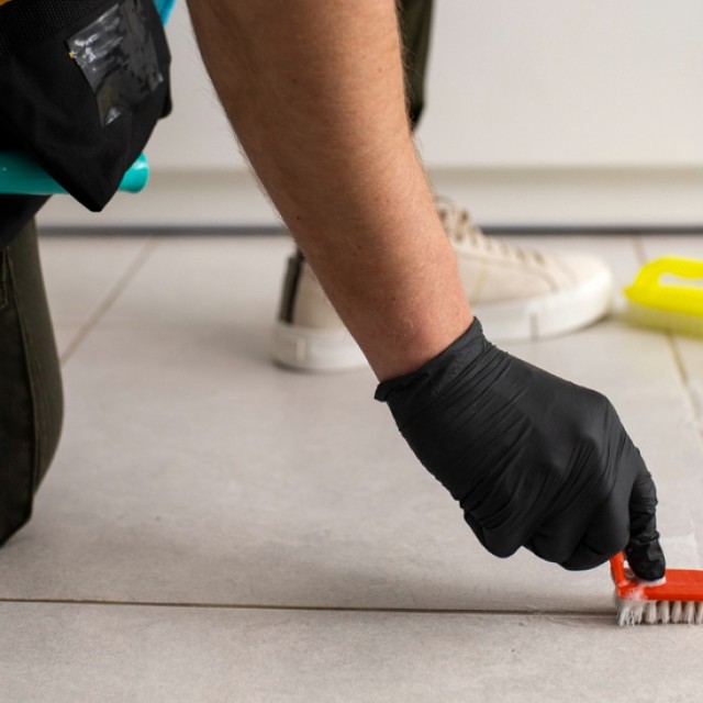 Így újíthatod meg a csempék között a fugát 5 lépésben