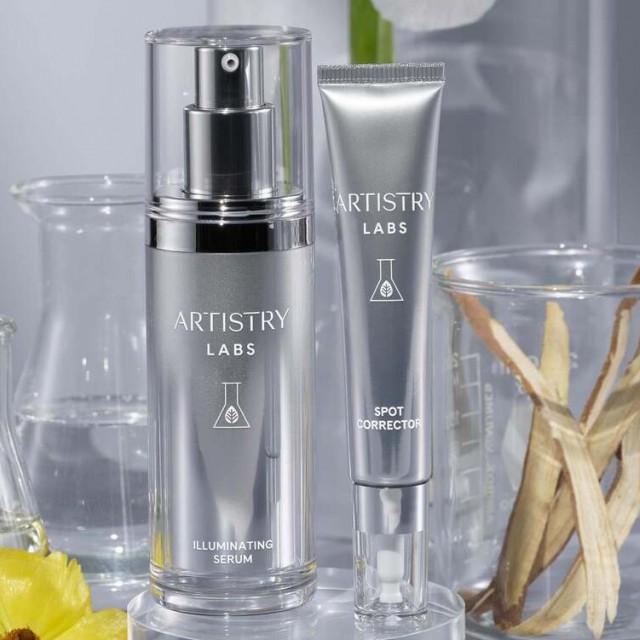 Artistry Labs™ Világosító rendszer a bőrre: csökkenti a sötét foltok láthatóságát